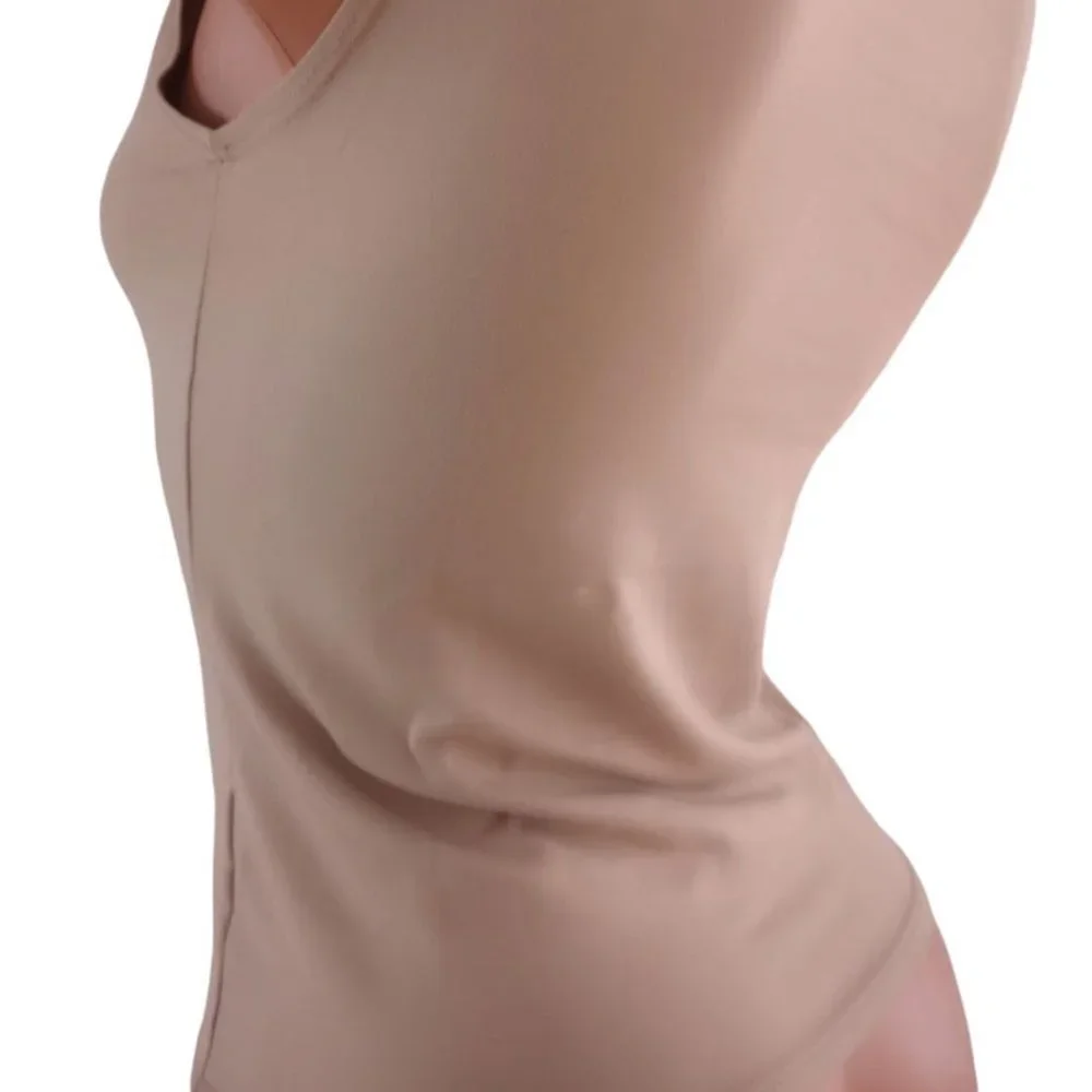Olivia Rae NY Beige Sleeveless Mock Neck Top Shirt S - Picture 3 of 6